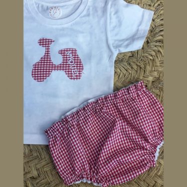 iniciales y nombre bordado en ropa